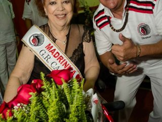 F_D_Q_Beth_Carvalho-91