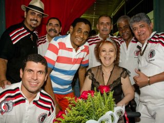 F_D_Q_Beth_Carvalho-100