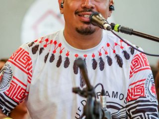 cacique-11-06-1381