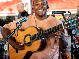 FJ145-18-07-2025-176