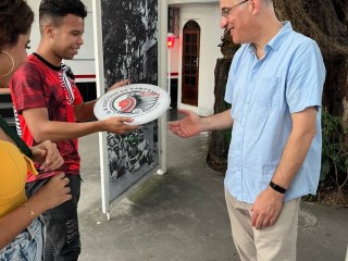 Paul-Gardullo-no-Cacique-de-Ramos-11